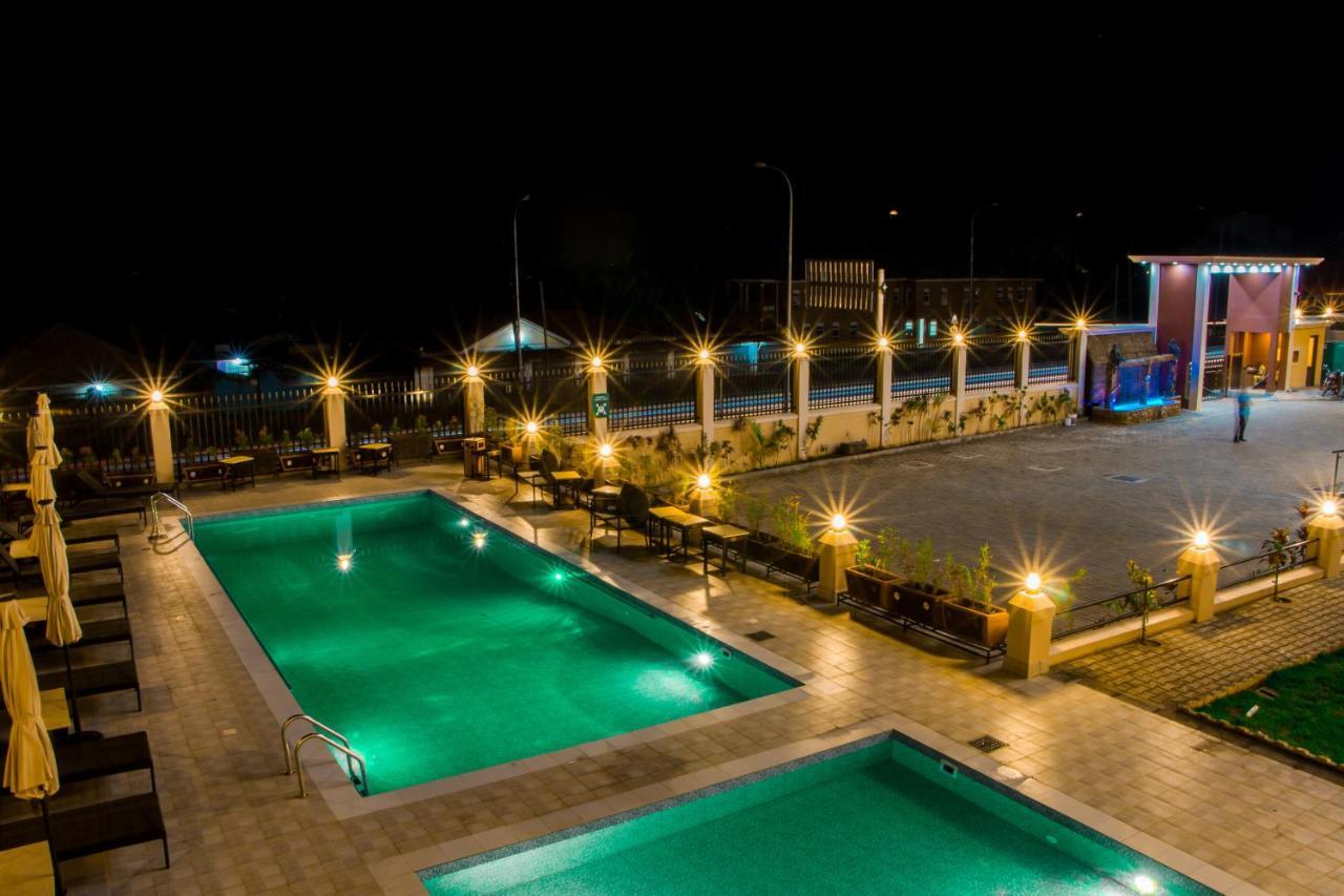 Hotel Horizon 恩德培 外观 照片