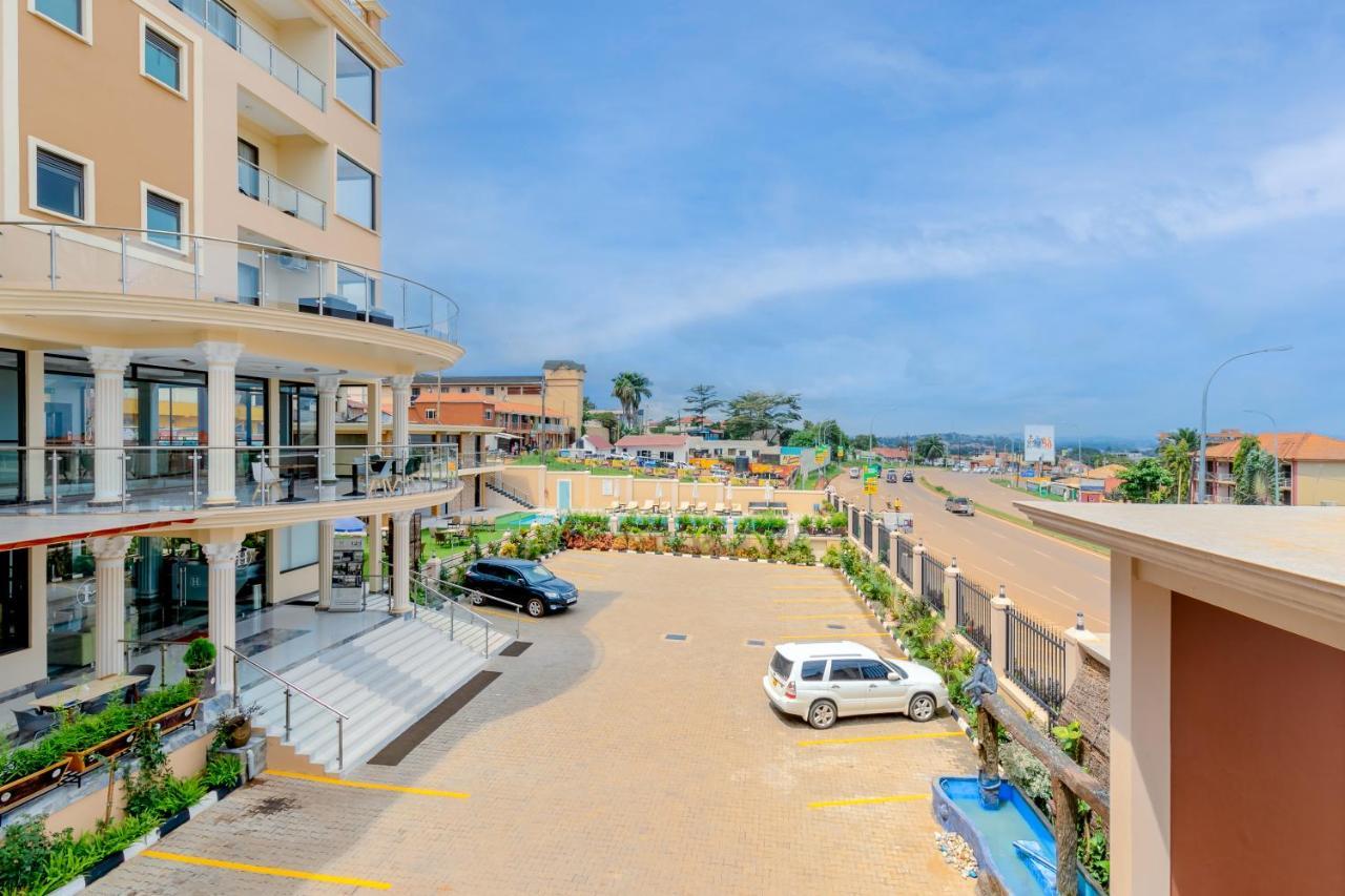 Hotel Horizon 恩德培 外观 照片
