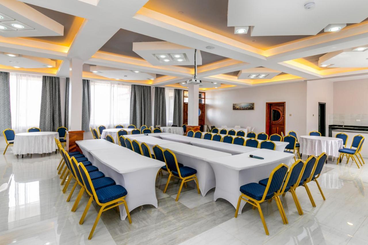 Hotel Horizon 恩德培 外观 照片